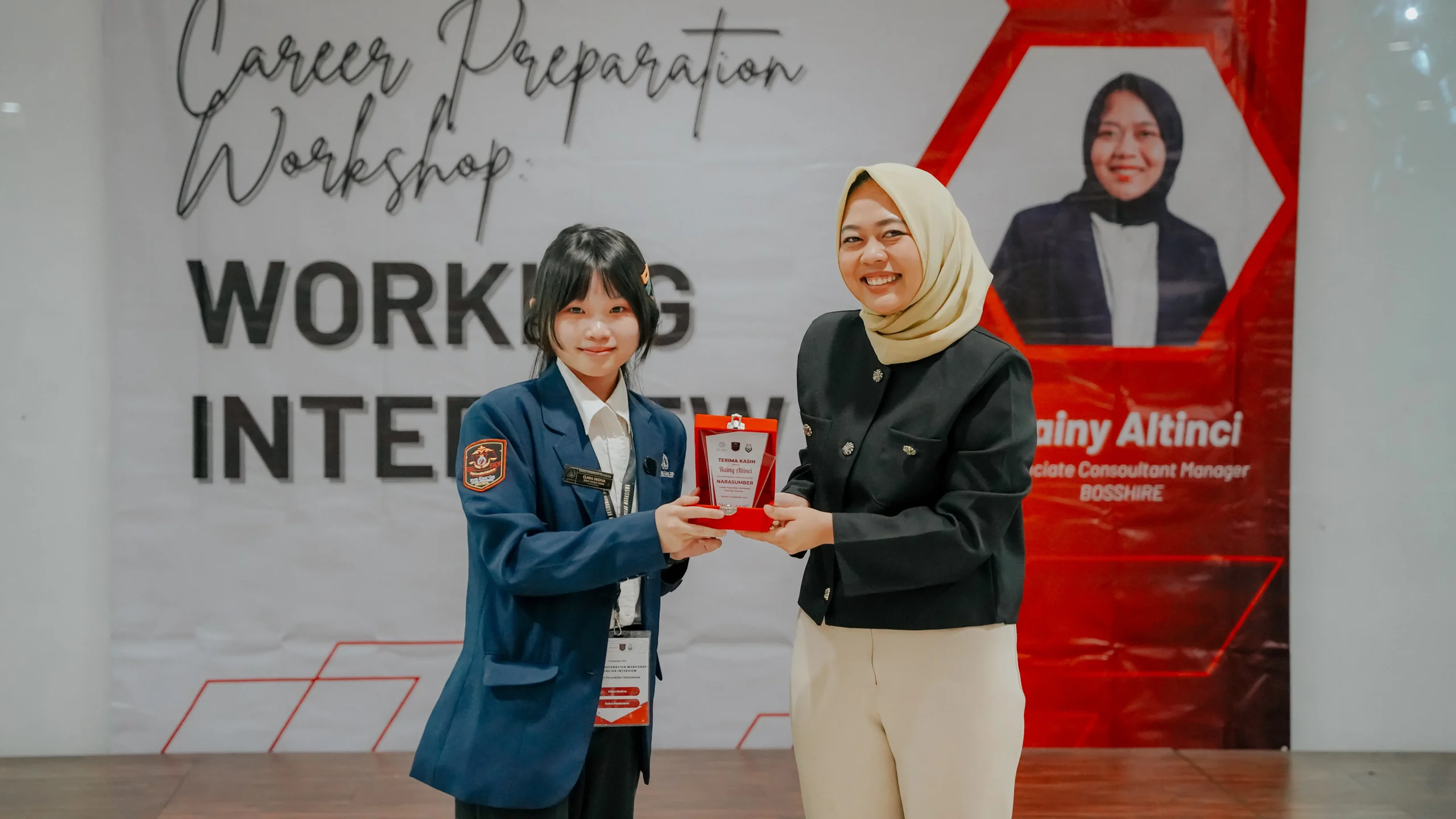 Bosshire Sukses Gelar Workshop Persiapan Karir di Kwik Kian Gie